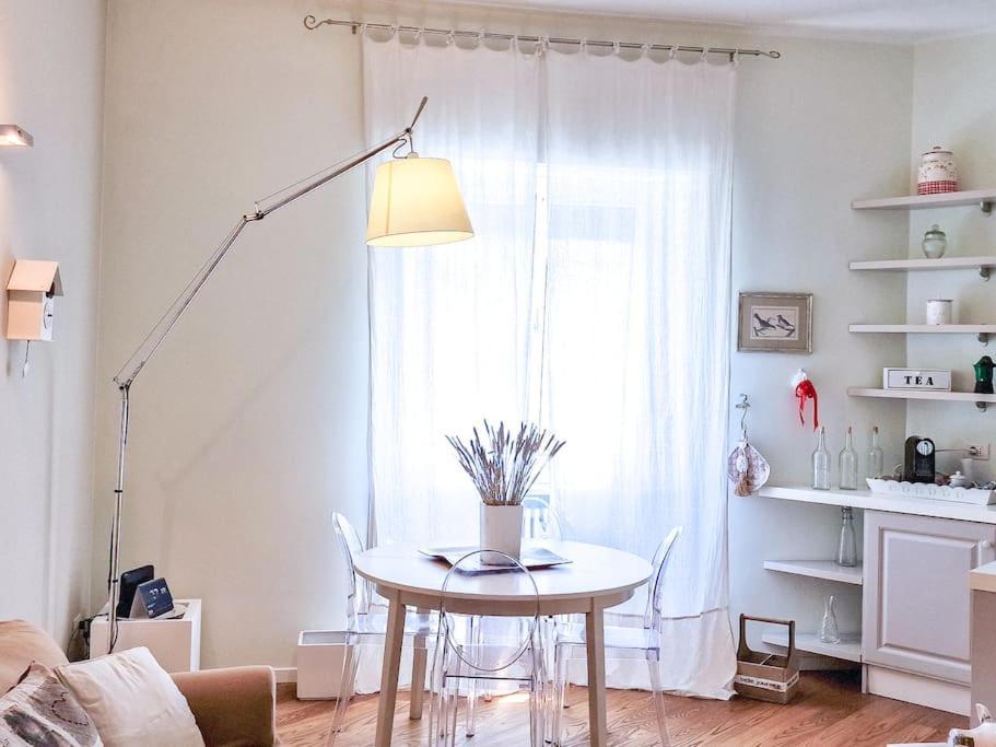 Appartement Charme On The River - City Center à Vérone Extérieur photo
